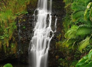 Kulaniapia Falls